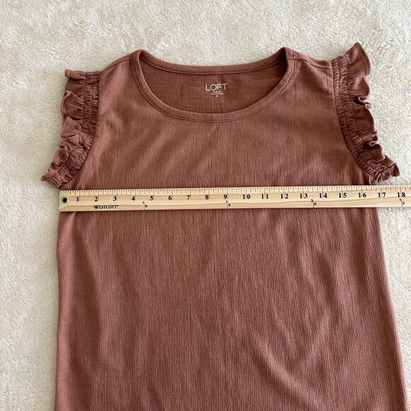 LOFT Short Sleeve Shirt Size XS Dusty Rose Textured Knit Ruffle Sleeve Top - Picture 8 of 9